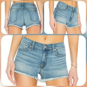 NWT 7 For All Mankind Distressed Shorts Size 29